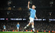 开云体育中国官网-曼城中场德布劳内状态神勇，助球队连胜