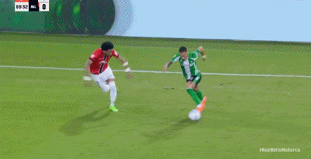 巴黎完胜罗马，哈兰德带队取胜