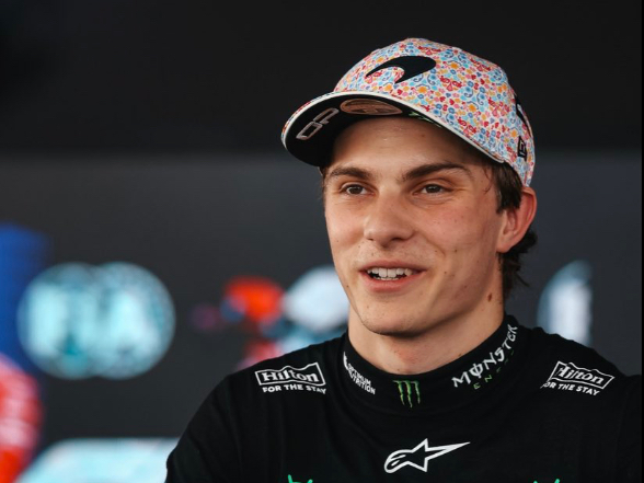 雷诺车队逆转索伯车队，皮亚斯特里高光表现的简单介绍