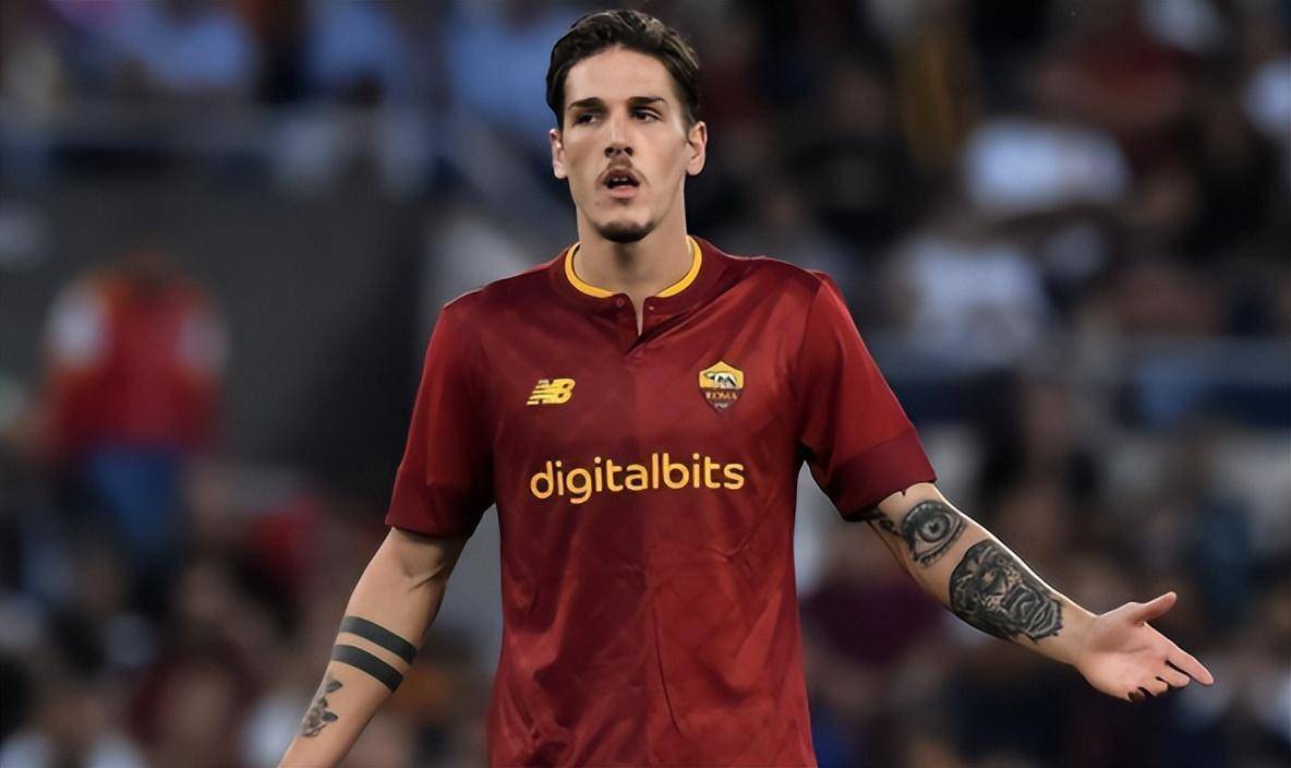 波兰队踏实前行，锋线火箭般闪耀的简单介绍