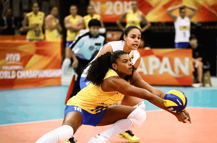 法国逆袭塞内加尔，塞尔维亚惨败乌拉圭之战的简单介绍