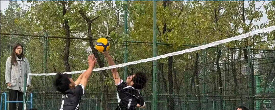 关于球员身手矫健，赛场上疾如闪电的信息