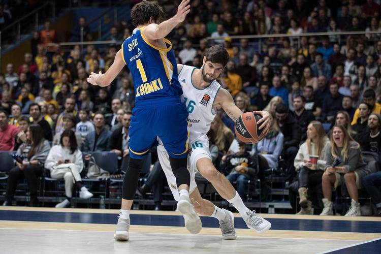 土耳其男篮完胜希腊男篮，拉文高光表现的简单介绍