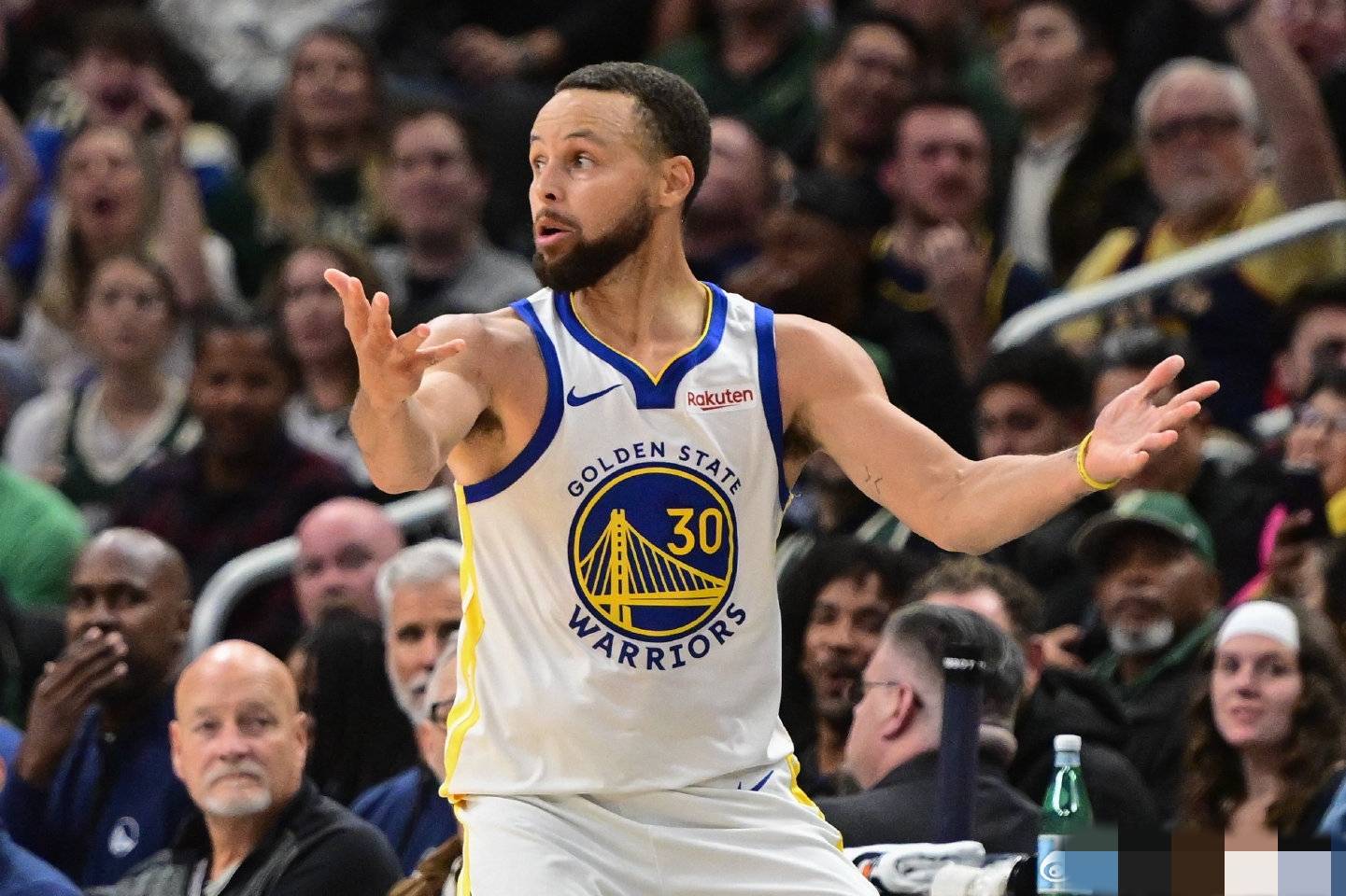 步行者力克马刺,库里高光表现的简单介绍 步行者力克马刺,库里高光表现的简单介绍